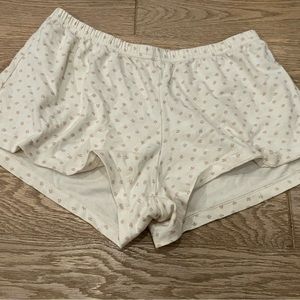 BRANDY MELVILLE BOXER PINK FLORAL WHITE SHORTS